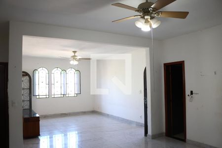 Sala de casa para alugar com 4 quartos, 460m² em Padre Eustáquio, Belo Horizonte