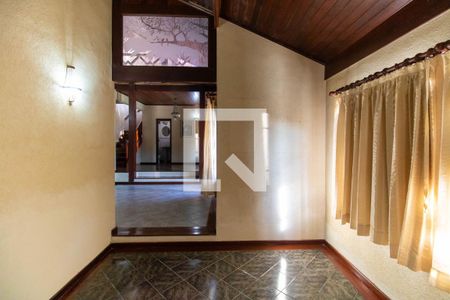 Sala de casa de condomínio para alugar com 3 quartos, 190m² em Badu, Niterói
