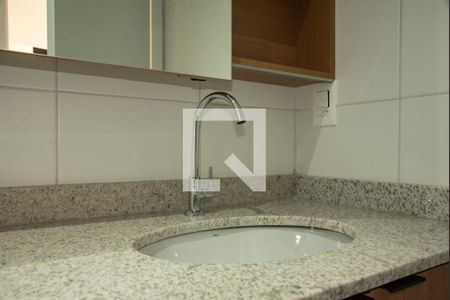 Banheiro de kitnet/studio para alugar com 1 quarto, 27m² em Vila Clementino, São Paulo