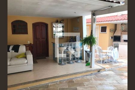 Casa à venda com 4 quartos, 350m² em Barra da Tijuca, Rio de Janeiro