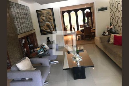 Casa à venda com 4 quartos, 350m² em Barra da Tijuca, Rio de Janeiro