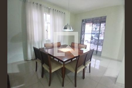 Casa à venda com 4 quartos, 259m² em Olaria, Rio de Janeiro