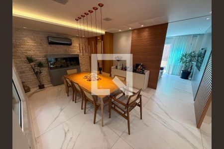 Casa à venda com 4 quartos, 550m² em Barra da Tijuca, Rio de Janeiro