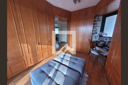 Quarto de casa à venda com 3 quartos, 260m² em Residencial Quatro (Alphaville), Santana de Parnaíba