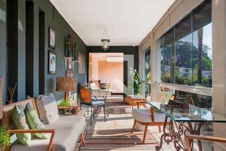 Casa à venda com 4 quartos, 390m² em Pacaembu, São Paulo