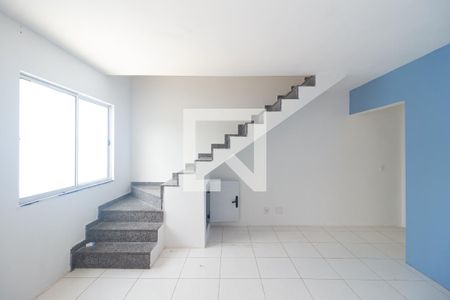Sala de casa para alugar com 2 quartos, 75m² em Guaratiba, Rio de Janeiro