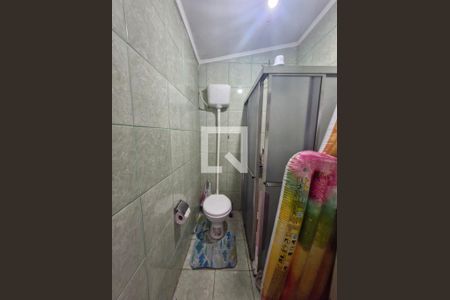 Banheiro 3 de casa para alugar com 4 quartos, 137m² em Serraria, Porto Alegre