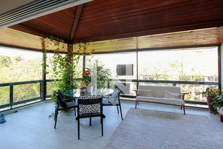 Varanda de apartamento à venda com 4 quartos, 360m² em Barra da Tijuca, Rio de Janeiro