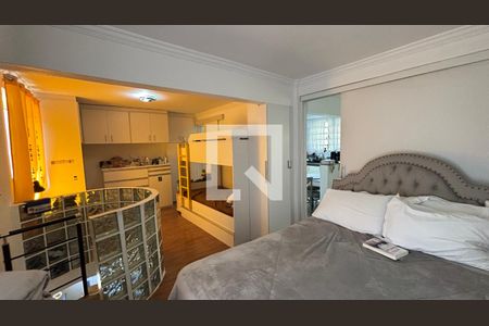 Quarto de apartamento à venda com 1 quarto, 65m² em Vila Lea, Santo André