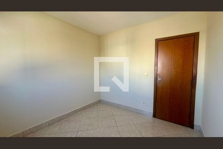 Quarto de casa para alugar com 3 quartos, 200m² em Cinquentenario, Belo Horizonte