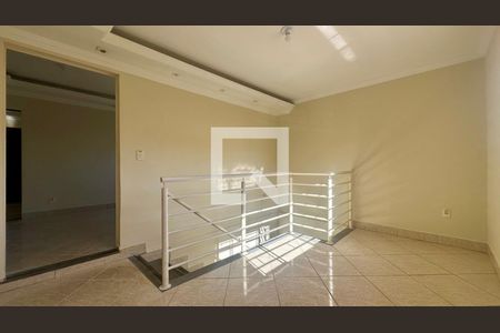 Sala de casa para alugar com 3 quartos, 200m² em Cinquentenario, Belo Horizonte