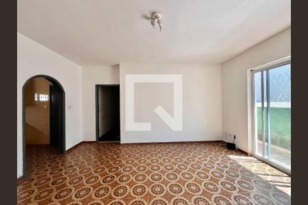 Sala 2 de casa para alugar com 5 quartos, 500m² em Parque São Quirino, Campinas