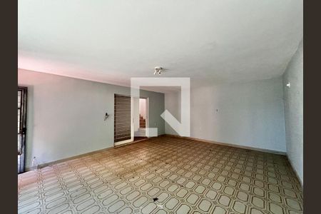 Sala 3 de casa para alugar com 5 quartos, 500m² em Parque São Quirino, Campinas