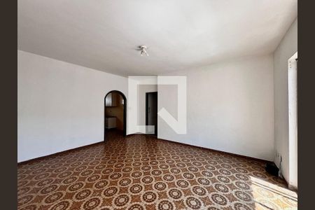 Sala 2 de casa para alugar com 5 quartos, 500m² em Parque São Quirino, Campinas