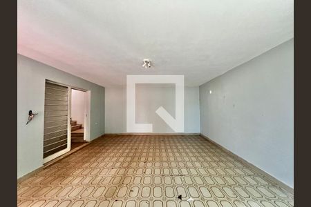 Sala 3 de casa para alugar com 5 quartos, 500m² em Parque São Quirino, Campinas