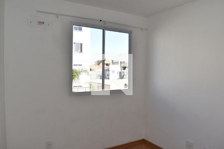 Quarto 2 de apartamento para alugar com 2 quartos, 34m² em Santa Cândida, Curitiba