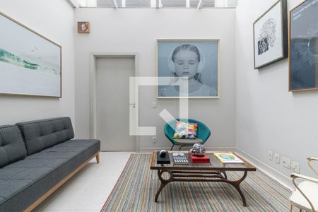 Sala de casa para alugar com 2 quartos, 110m² em Itaim Bibi, São Paulo