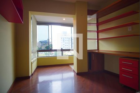 Quarto de apartamento para alugar com 2 quartos, 72m² em Boa Vista, Porto Alegre