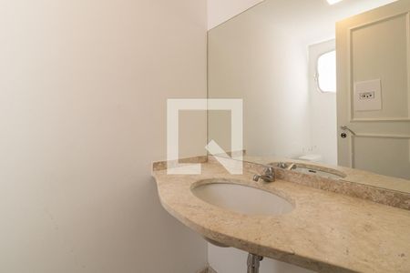 Lavabo de apartamento para alugar com 4 quartos, 125m² em Vila Nova Conceição, São Paulo