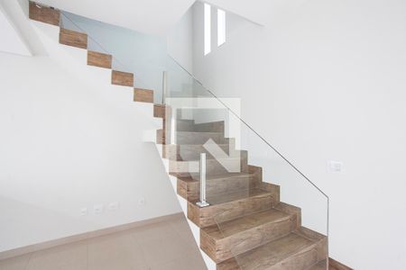 Sala de casa para alugar com 3 quartos, 112m² em Novo Mundo, Uberlândia