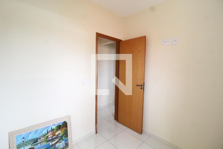 Quarto 1 de apartamento para alugar com 2 quartos, 48m² em Tubalina, Uberlândia