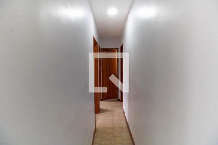Corredor de apartamento à venda com 2 quartos, 55m² em Fonseca, Niterói