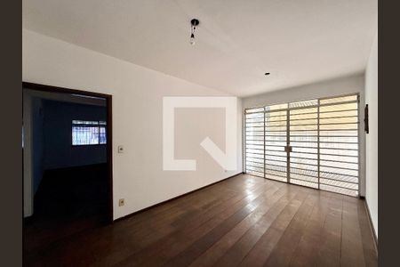Sala de casa para alugar com 3 quartos, 200m² em Jardim Aeroporto, São Paulo