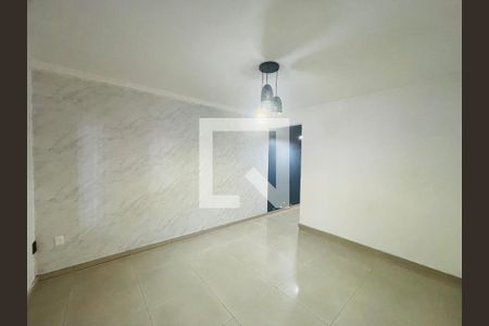 Sala de casa para alugar com 3 quartos, 150m² em Jardim Cocaia, Guarulhos