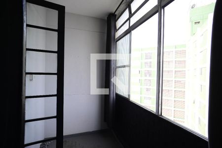 Varanda de kitnet/studio à venda com 1 quarto, 60m² em Sé, São Paulo