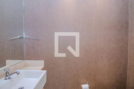 Lavabo de apartamento para alugar com 1 quarto, 56m² em Três Figueiras, Porto Alegre