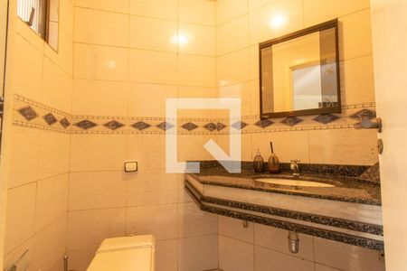 Lavabo de casa para alugar com 3 quartos, 256m² em Guabirotuba, Curitiba