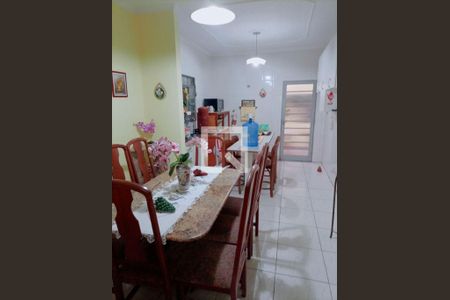 Casa à venda com 3 quartos, 157m² em Vila Carrão, São Paulo