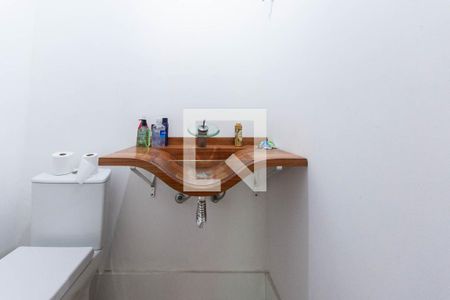 Lavabo de casa para alugar com 4 quartos, 250m² em Grajaú, Rio de Janeiro