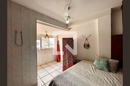 Quarto 1 de apartamento à venda com 2 quartos, 48m² em Copacabana, Rio de Janeiro