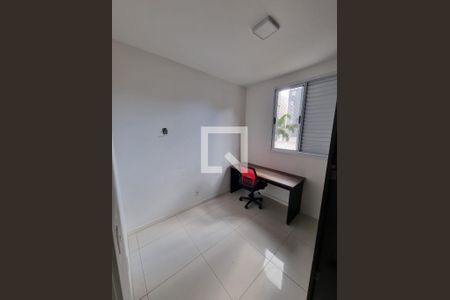 Quarto 2 de apartamento para alugar com 3 quartos, 85m² em Santa Mônica, Uberlândia