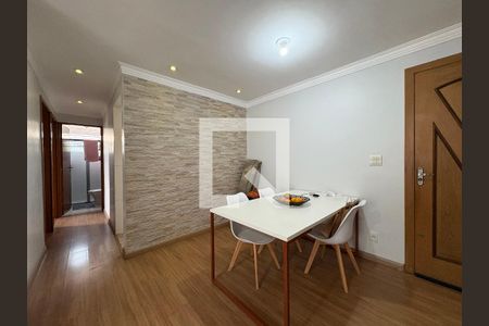Sala de apartamento para alugar com 2 quartos, 53m² em Parque Sao Vicente, Santo André