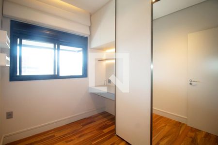 Quarto de apartamento à venda com 2 quartos, 72m² em Pinheiros, São Paulo