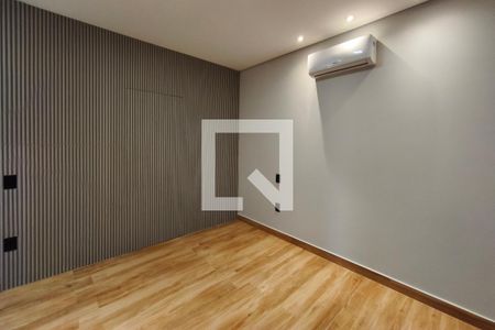 Suíte de casa de condomínio para alugar com 3 quartos, 220m² em Swiss Park, Campinas
