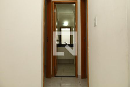 Corredor de apartamento para alugar com 2 quartos, 40m² em Itaquera, São Paulo
