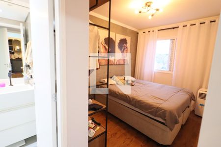 Suíte  de apartamento para alugar com 2 quartos, 56m² em Km 18, Osasco