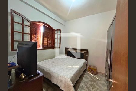 Casa à venda com 3 quartos, 193m² em Caiçaras, Belo Horizonte