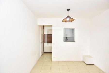 Sala de apartamento para alugar com 2 quartos, 50m² em Jardim Ampliacao, São Paulo