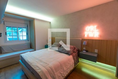 Quarto 1 de casa de condomínio para alugar com 4 quartos, 356m² em Jardim Prudência, São Paulo