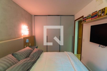 Quarto 1 de casa de condomínio para alugar com 4 quartos, 356m² em Jardim Prudência, São Paulo