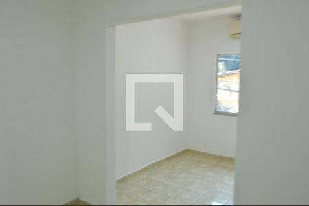 Quarto 1 de casa de condomínio à venda com 2 quartos, 70m² em Pechincha, Rio de Janeiro