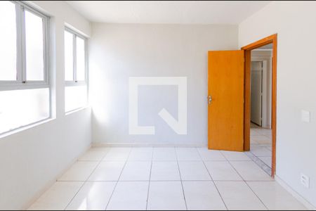 Quarto 1 de apartamento à venda com 3 quartos, 80m² em Conjunto California, Belo Horizonte