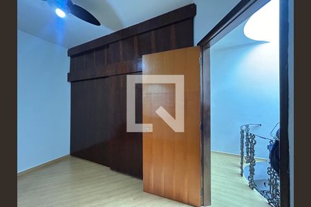 Quarto 2 de casa para alugar com 5 quartos, 350m² em Vila Arcadia, São Paulo