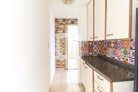 Corredor de apartamento à venda com 3 quartos, 72m² em Itaquera, São Paulo