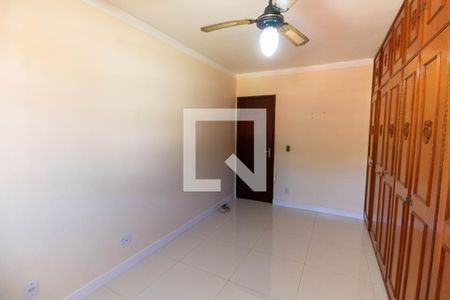 Quarto 1 de casa para alugar com 3 quartos, 402m² em Itaipu, Niterói