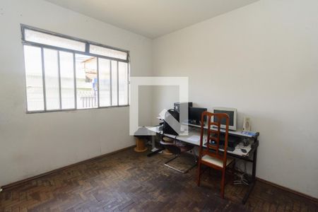Casa1 - Quarto 1 de casa à venda com 7 quartos, 300m² em Amazonas, Contagem